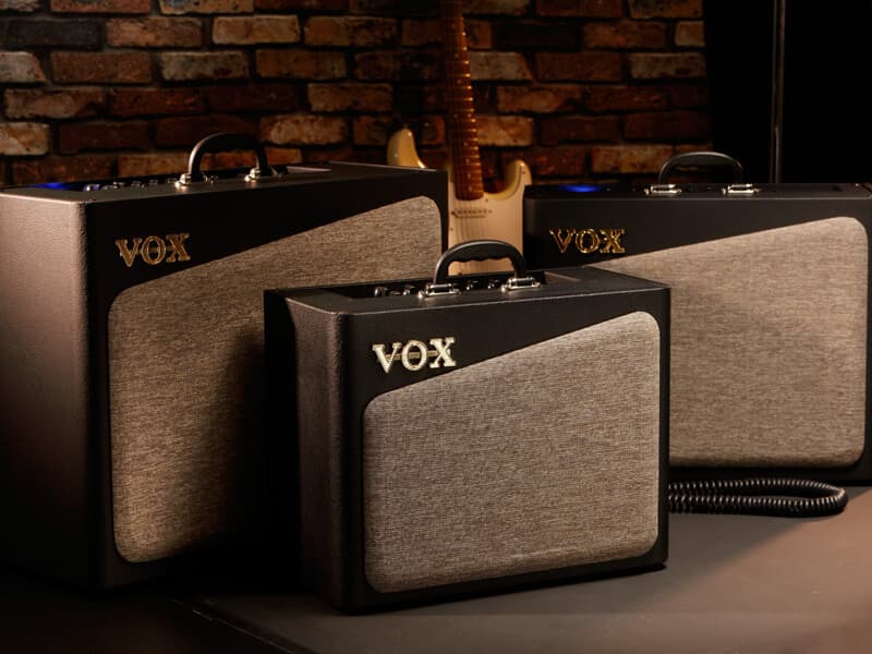 VOX AVシリーズ - 8種類のアンプサウンドと3種類のエフェクトを搭載 